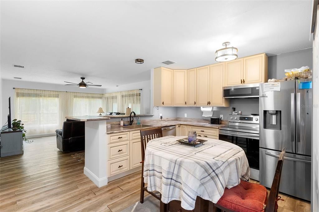 For Sale: $399,900 (5.00 acres)