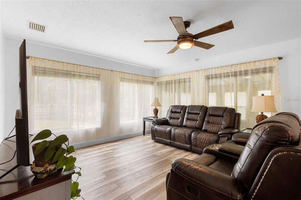 For Sale: $399,900 (5.00 acres)