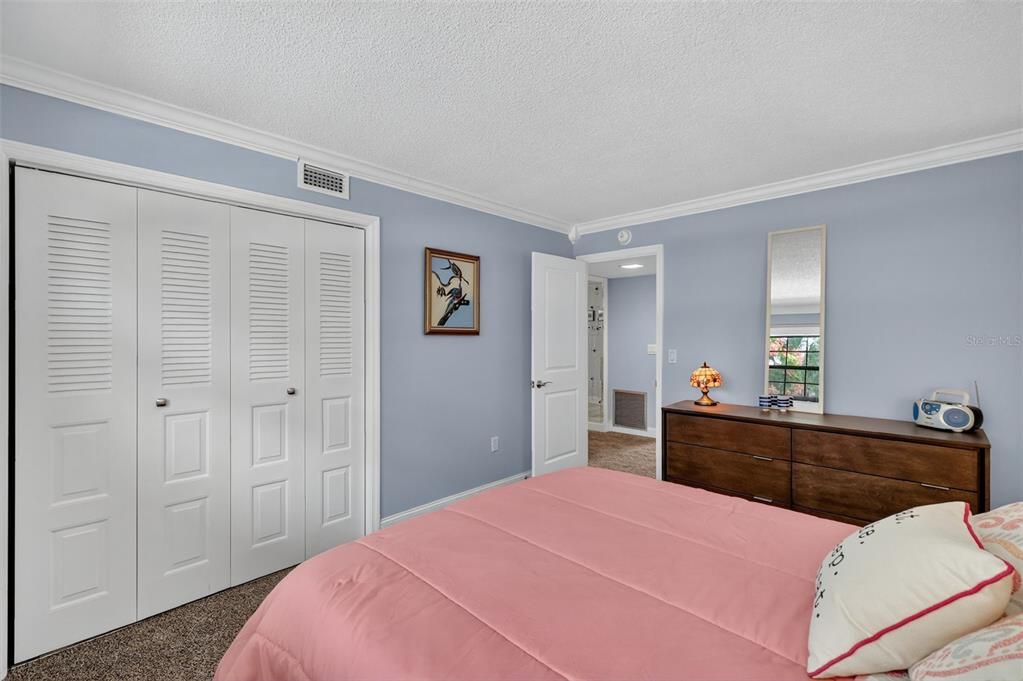 Active With Contract: $244,000 (2 beds, 2 baths, 1163 Square Feet)