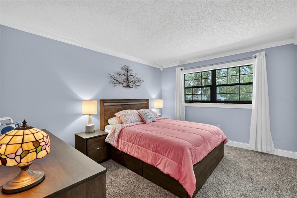 Active With Contract: $244,000 (2 beds, 2 baths, 1163 Square Feet)