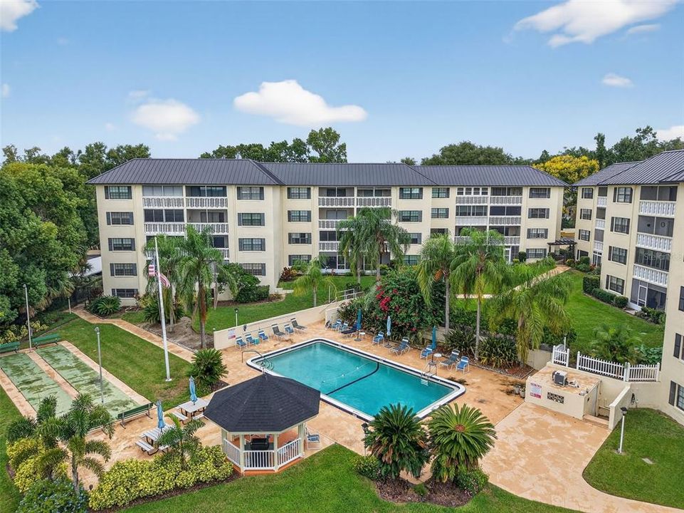 Active With Contract: $244,000 (2 beds, 2 baths, 1163 Square Feet)