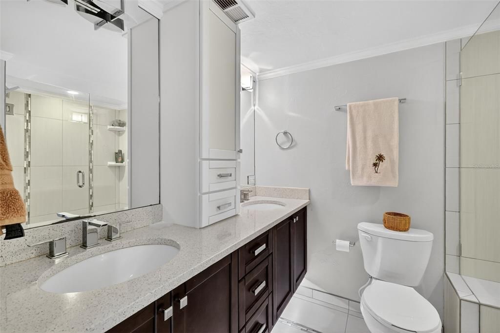 Active With Contract: $244,000 (2 beds, 2 baths, 1163 Square Feet)