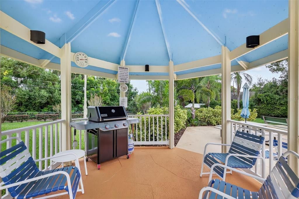 Active With Contract: $244,000 (2 beds, 2 baths, 1163 Square Feet)