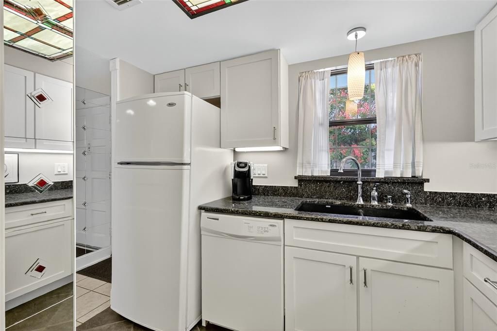 Active With Contract: $244,000 (2 beds, 2 baths, 1163 Square Feet)