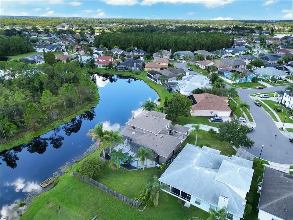 Под контрактом: $799,000 (5 спален, 4 ванн, 3390 Квадратных фут)