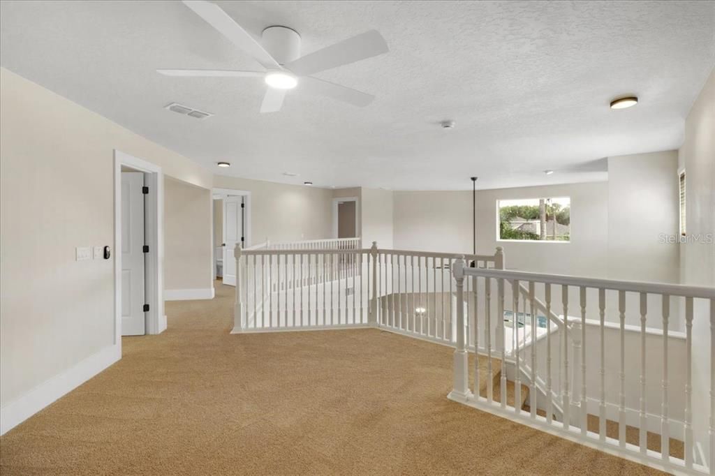 Под контрактом: $799,000 (5 спален, 4 ванн, 3390 Квадратных фут)