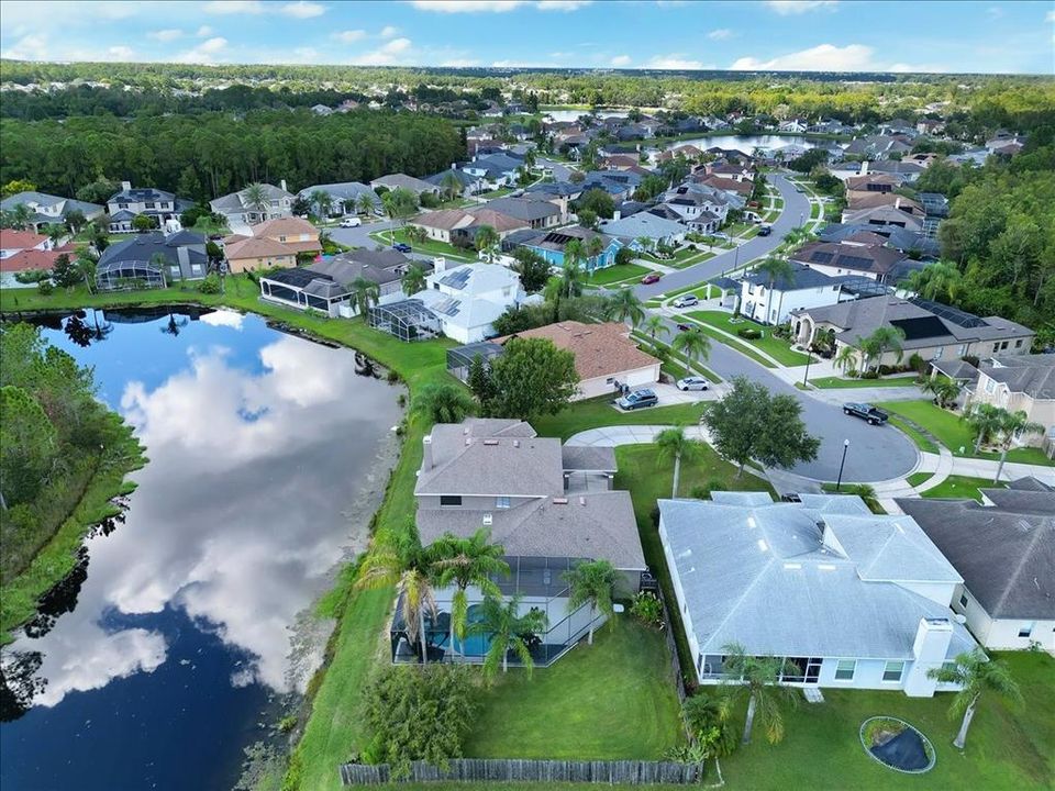 Под контрактом: $799,000 (5 спален, 4 ванн, 3390 Квадратных фут)