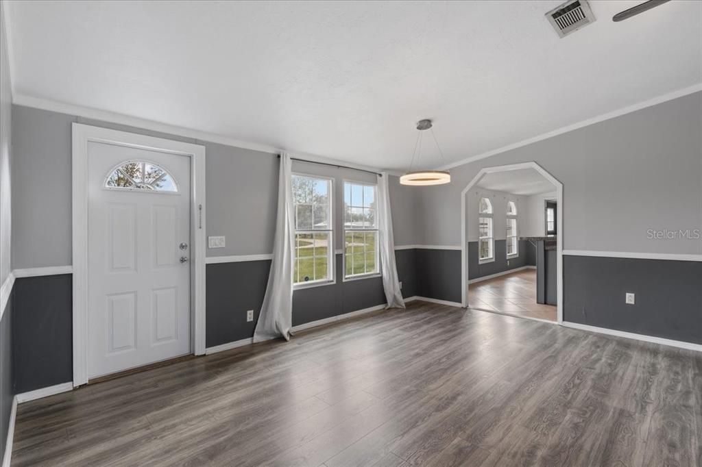 待售: $299,900 (3 贝兹, 2 浴室, 1620 平方英尺)