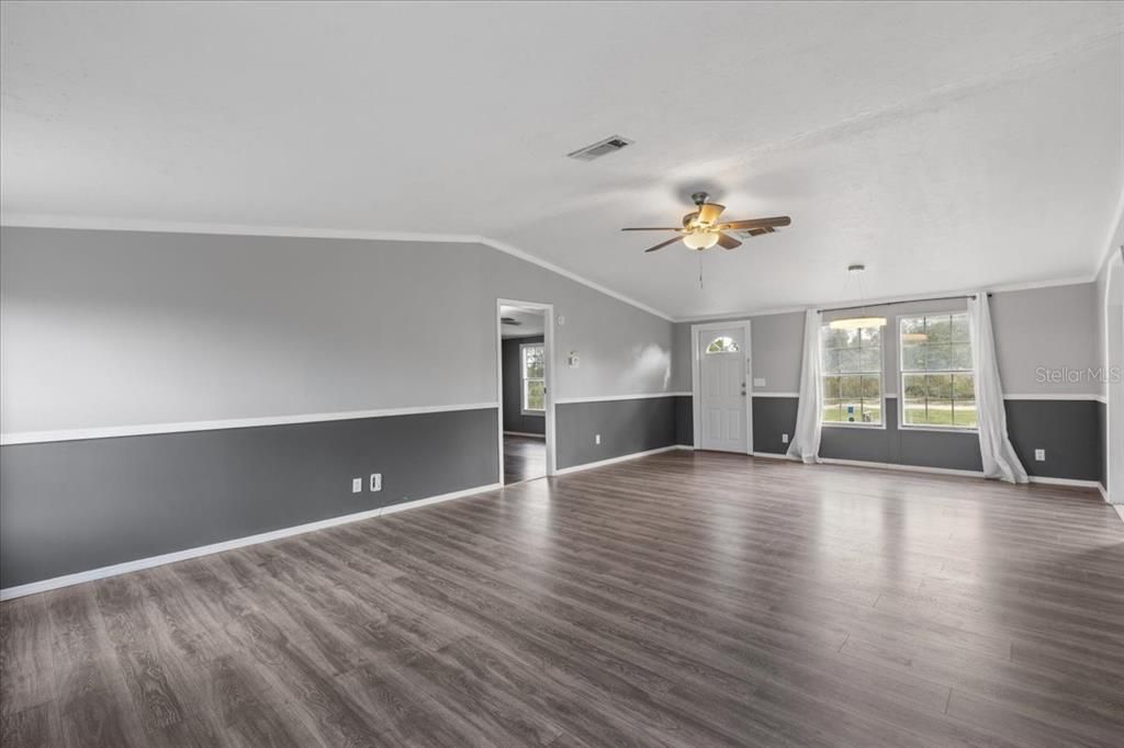 待售: $299,900 (3 贝兹, 2 浴室, 1620 平方英尺)