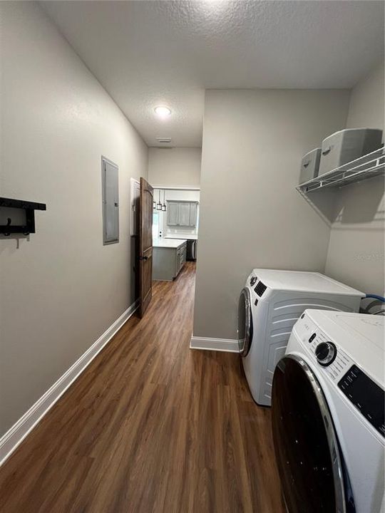 For Rent: $2,400 (3 beds, 2 baths, 1513 Square Feet)