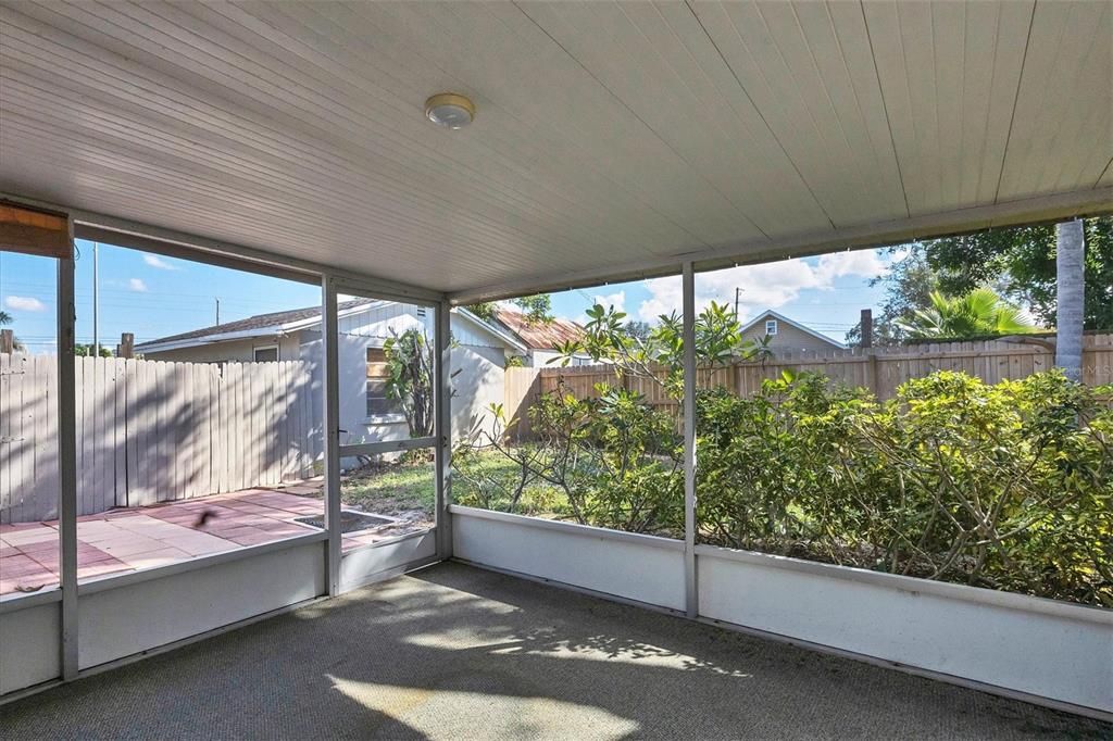 En Venta: $349,900 (2 camas, 0 baños, 1097 Pies cuadrados)