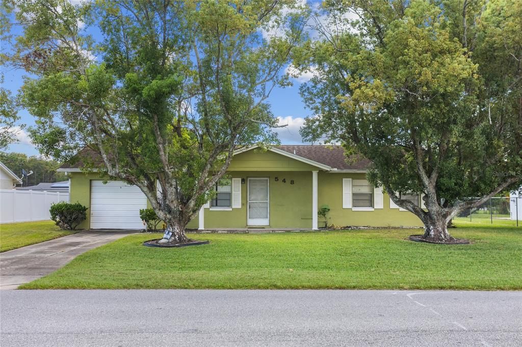 Под контрактом: $225,000 (2 спален, 2 ванн, 1000 Квадратных фут)