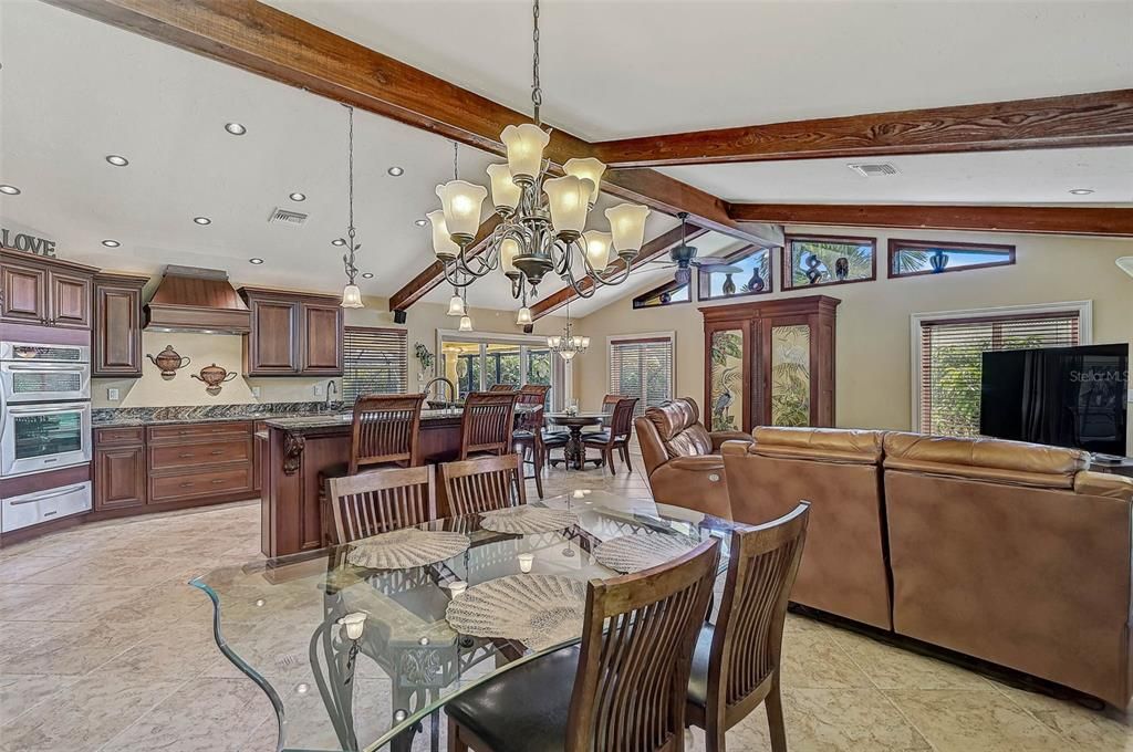 На продажу: $1,175,000 (3 спален, 2 ванн, 2735 Квадратных фут)