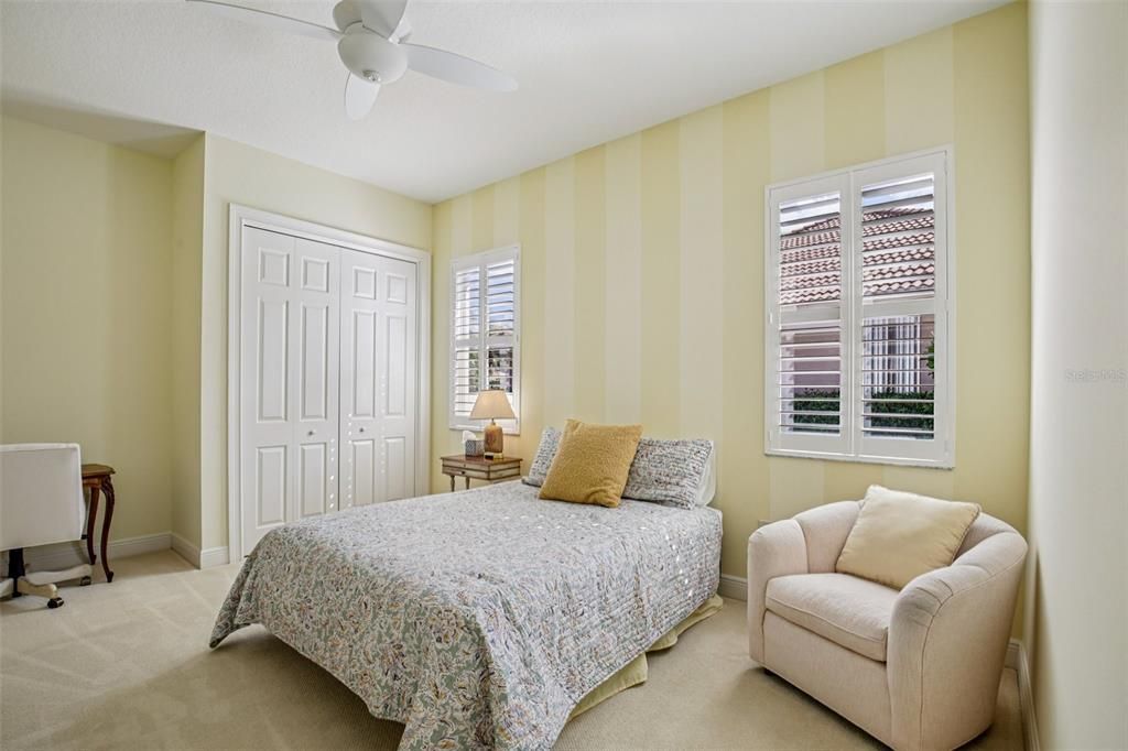 Под контрактом: $619,900 (3 спален, 2 ванн, 2688 Квадратных фут)