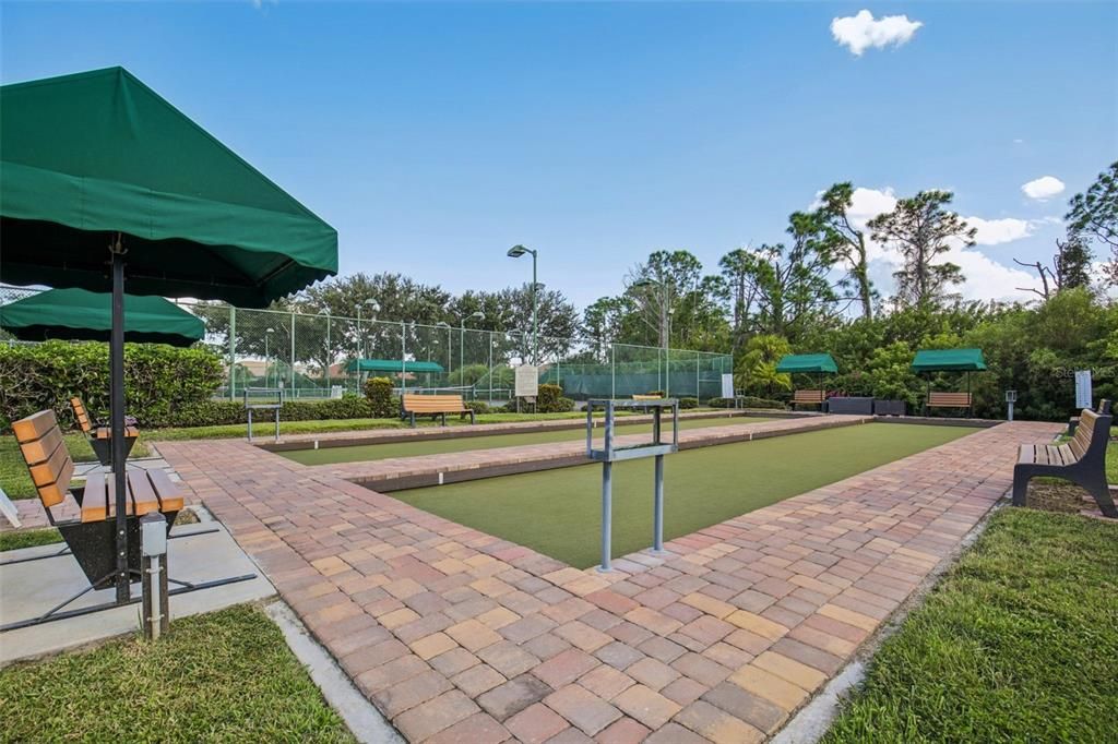 Под контрактом: $619,900 (3 спален, 2 ванн, 2688 Квадратных фут)