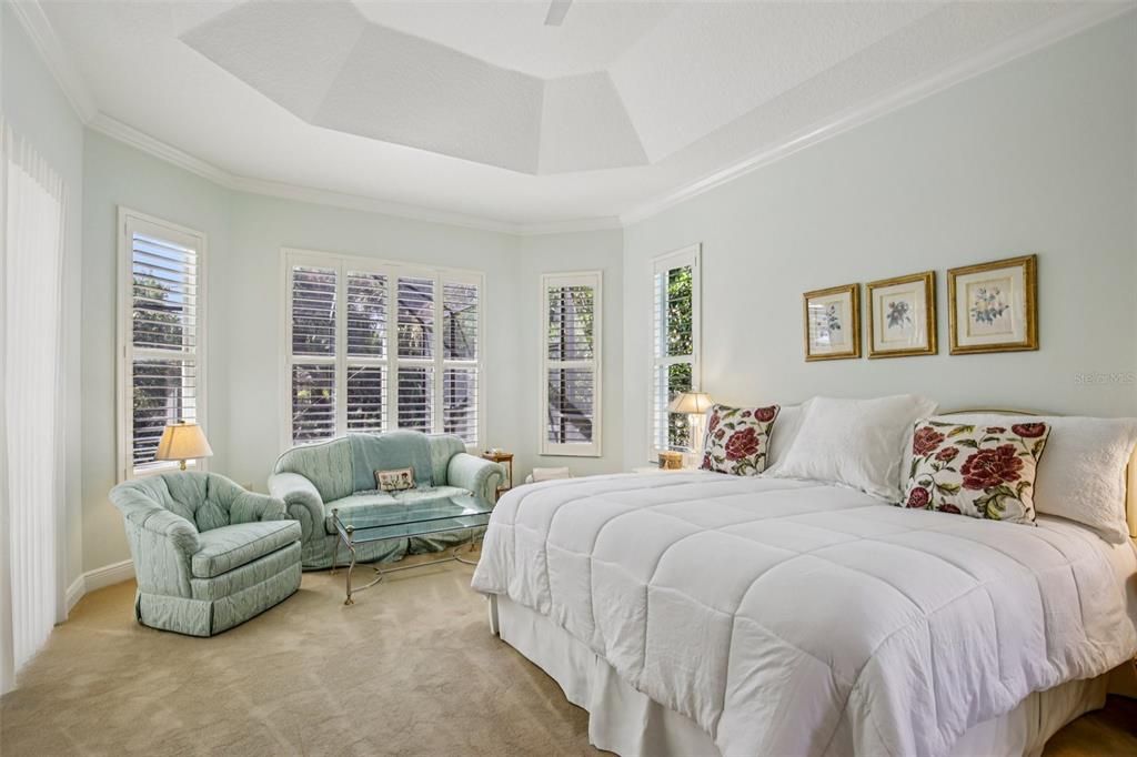 Под контрактом: $619,900 (3 спален, 2 ванн, 2688 Квадратных фут)