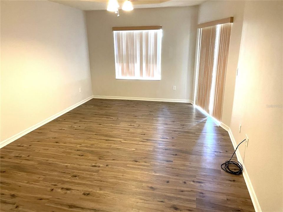 For Rent: $2,200 (3 beds, 2 baths, 1796 Square Feet)