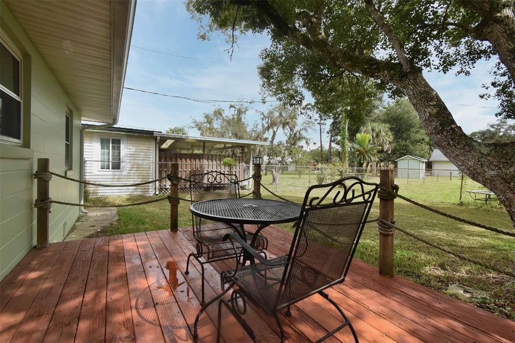 Active With Contract: $250,000 (3 beds, 2 baths, 1408 Square Feet)