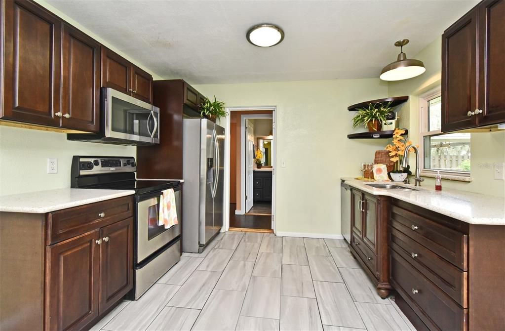 Active With Contract: $250,000 (3 beds, 2 baths, 1408 Square Feet)