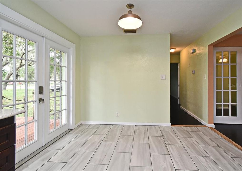 Active With Contract: $250,000 (3 beds, 2 baths, 1408 Square Feet)