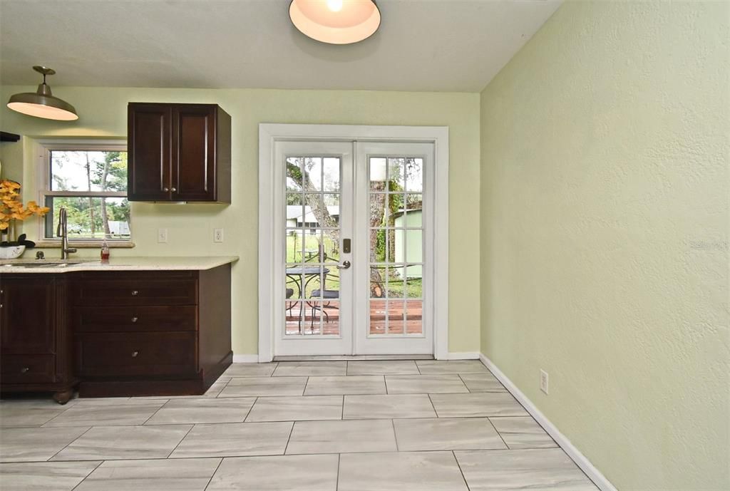 Active With Contract: $250,000 (3 beds, 2 baths, 1408 Square Feet)