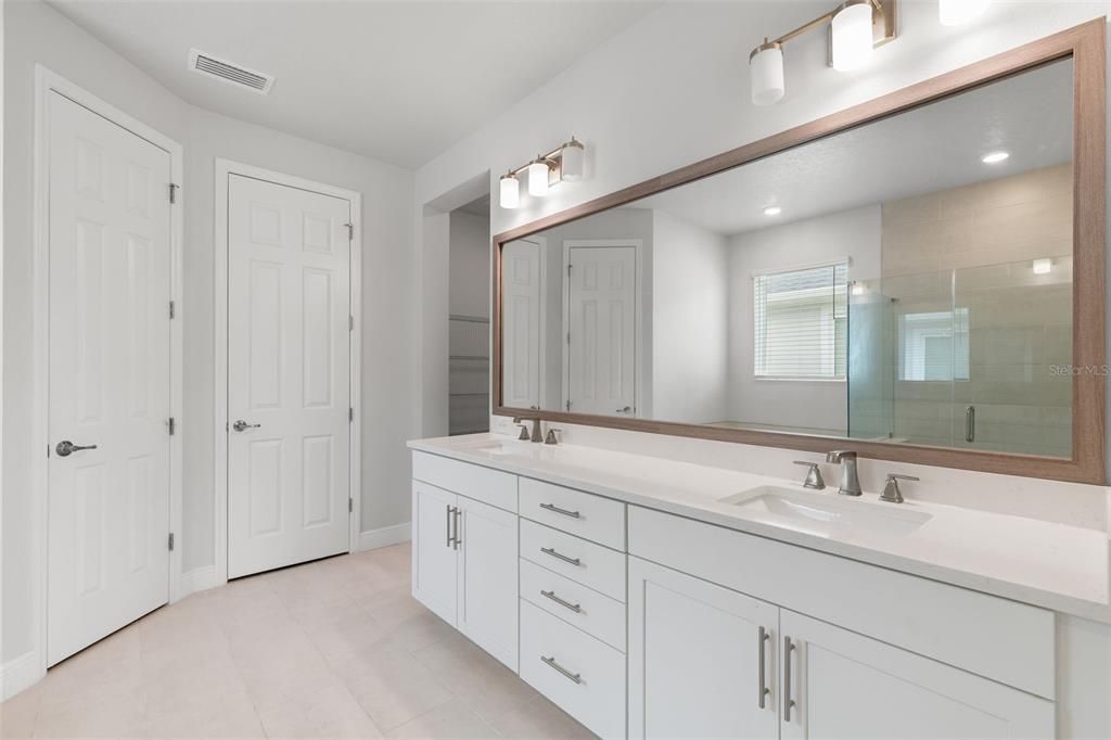 For Sale: $719,900 (4 beds, 3 baths, 2822 Square Feet)