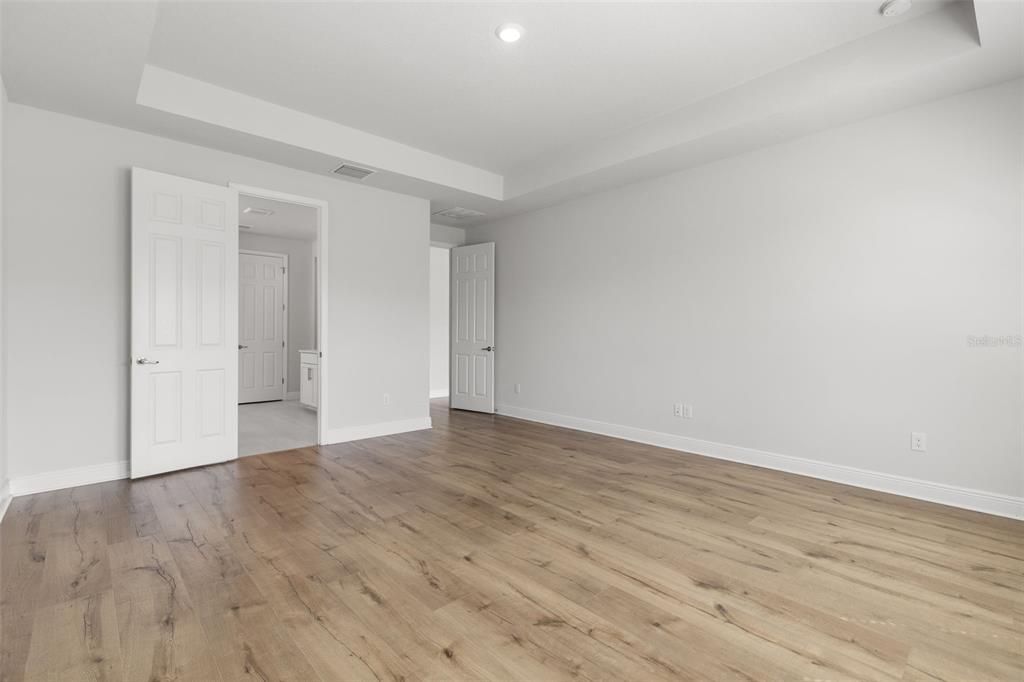 For Sale: $719,900 (4 beds, 3 baths, 2822 Square Feet)