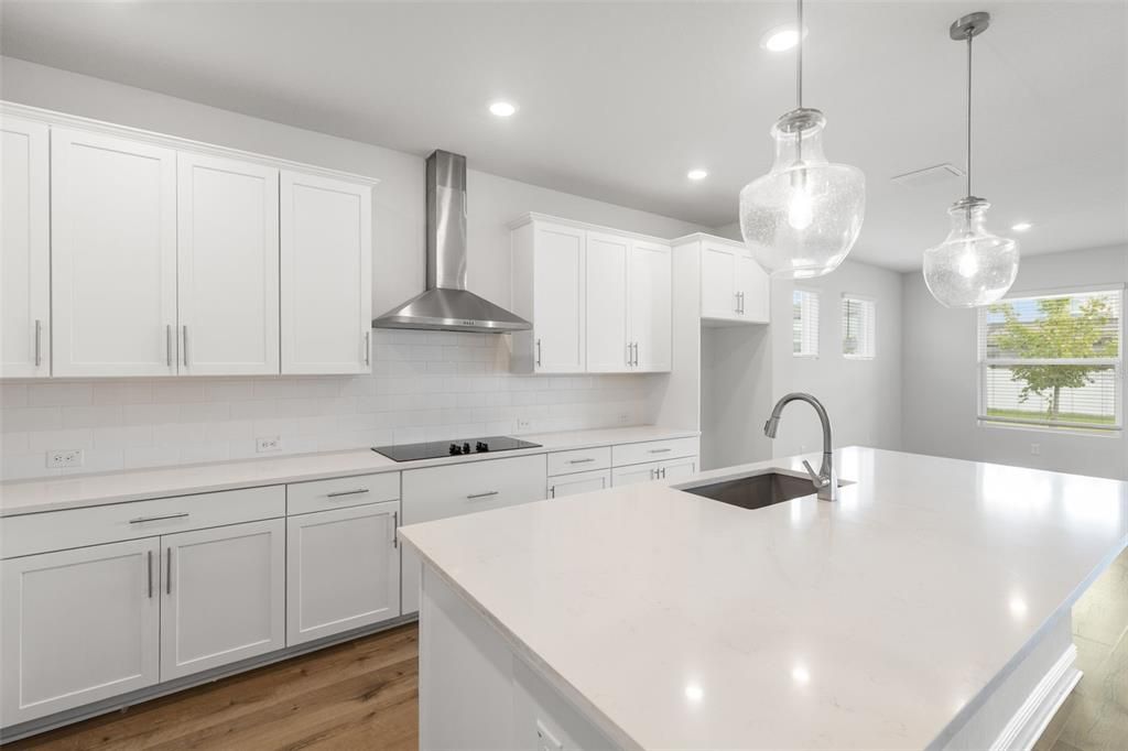 For Sale: $719,900 (4 beds, 3 baths, 2822 Square Feet)