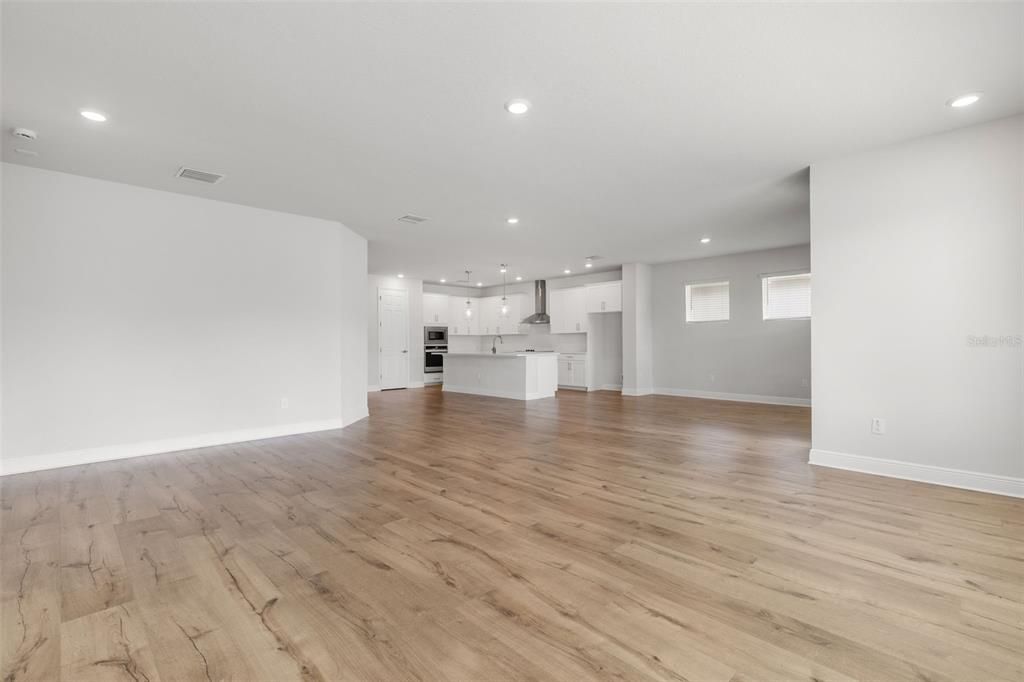 For Sale: $719,900 (4 beds, 3 baths, 2822 Square Feet)