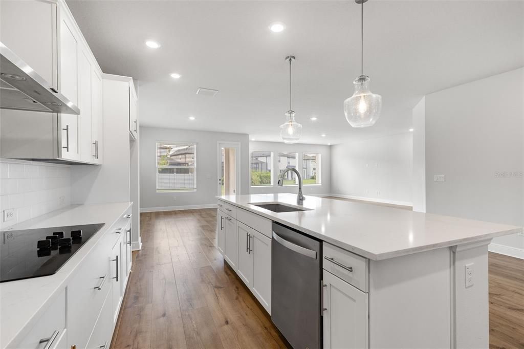 For Sale: $719,900 (4 beds, 3 baths, 2822 Square Feet)