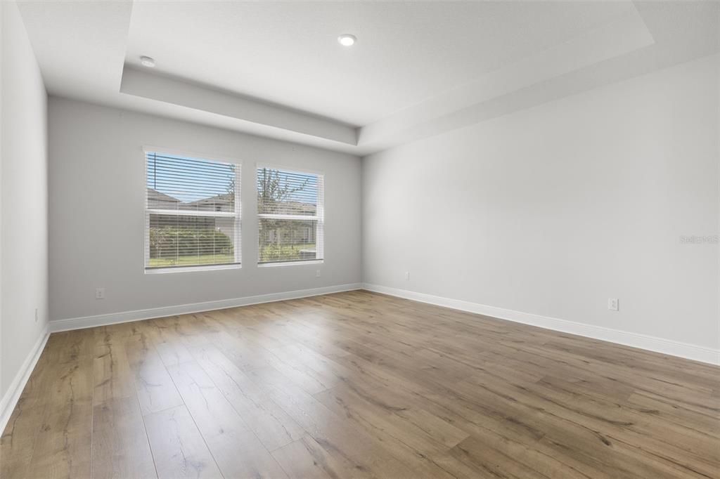 For Sale: $719,900 (4 beds, 3 baths, 2822 Square Feet)