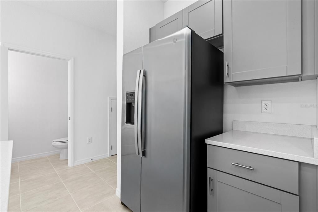 For Rent: $2,000 (3 beds, 2 baths, 1373 Square Feet)