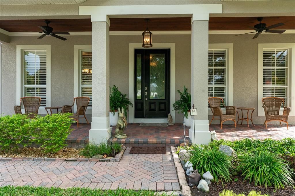 Activo con contrato: $949,000 (5 camas, 3 baños, 3662 Pies cuadrados)