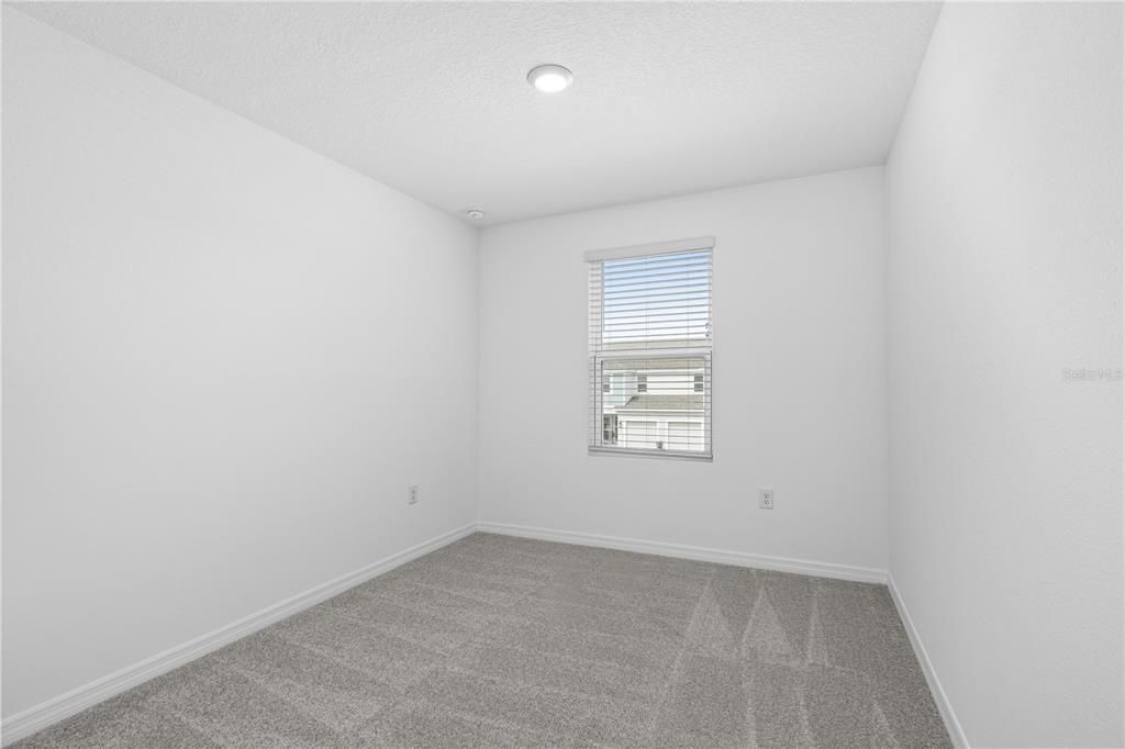 В аренду: $1,750 (3 спален, 2 ванн, 1373 Квадратных фут)