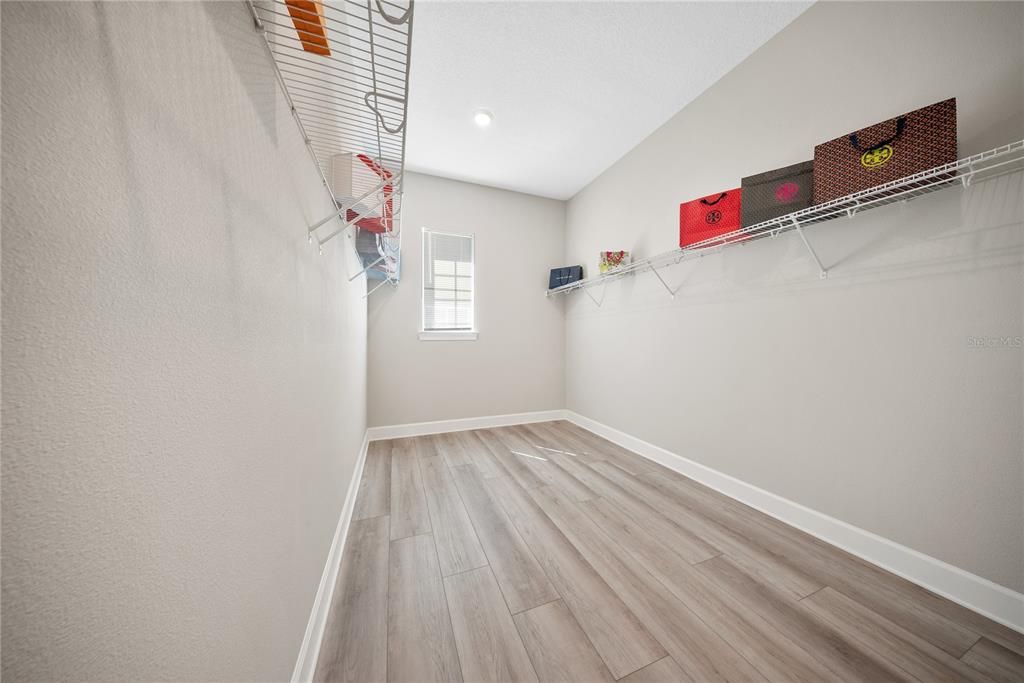 For Sale: $1,950,000 (6 beds, 6 baths, 5226 Square Feet)