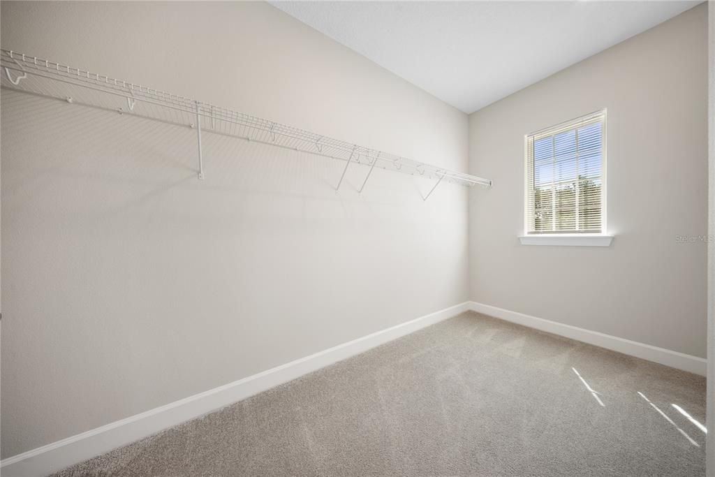 For Sale: $1,950,000 (6 beds, 6 baths, 5226 Square Feet)