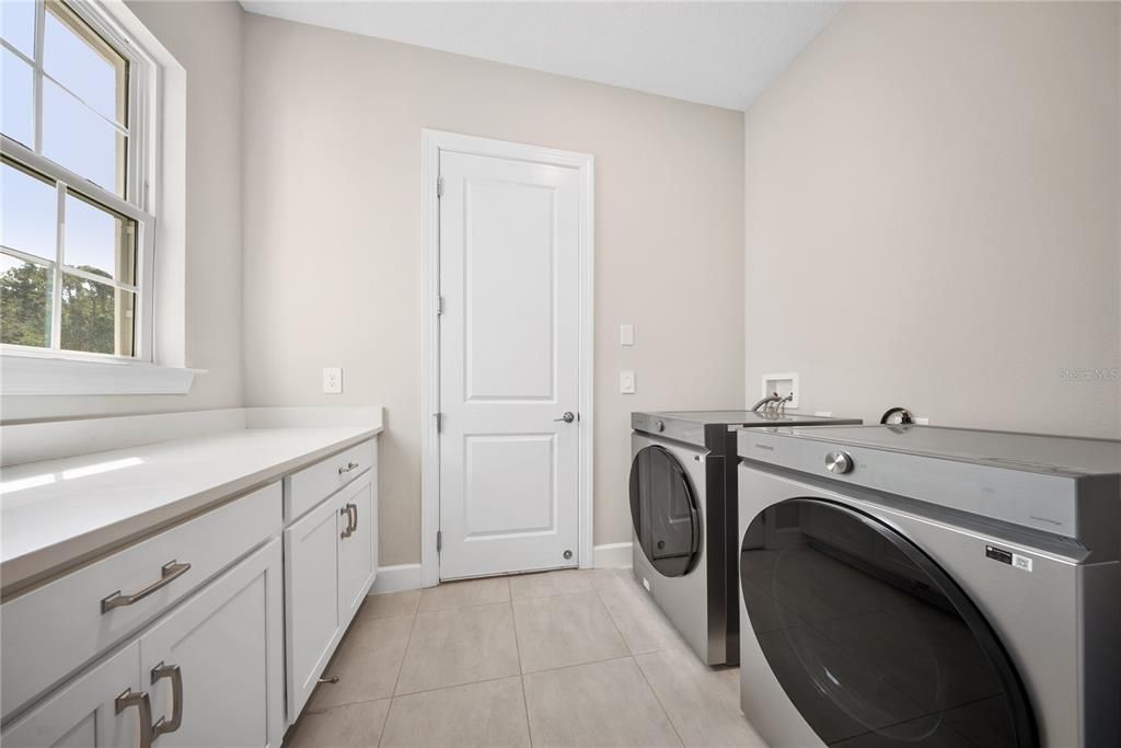 For Sale: $1,950,000 (6 beds, 6 baths, 5226 Square Feet)