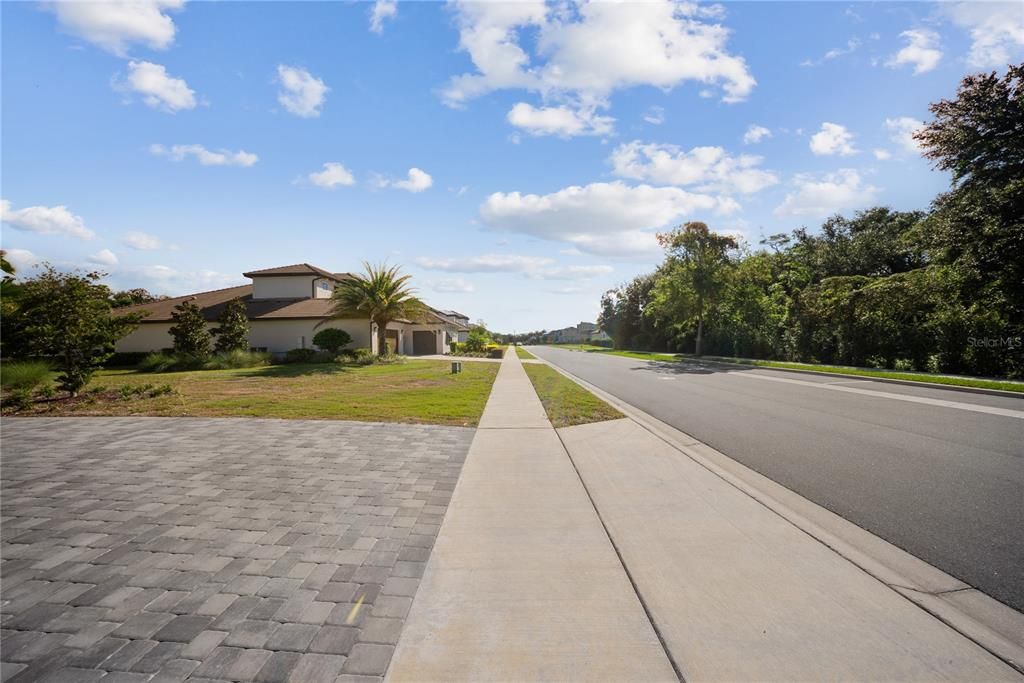 For Sale: $1,950,000 (6 beds, 6 baths, 5226 Square Feet)