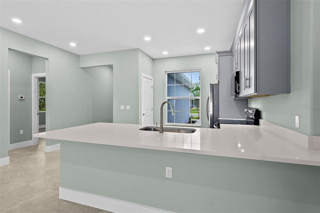 For Rent: $1,950 (3 beds, 2 baths, 1314 Square Feet)