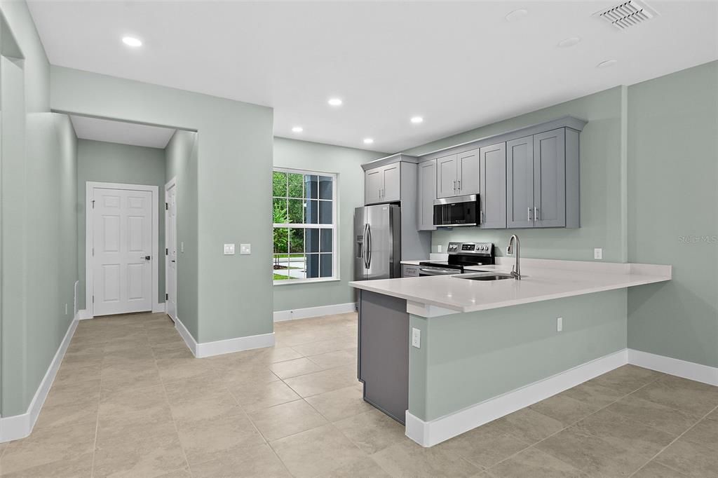 For Rent: $1,950 (3 beds, 2 baths, 1314 Square Feet)