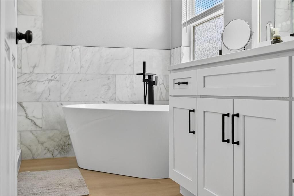 待售: $610,000 (4 贝兹, 2 浴室, 2526 平方英尺)