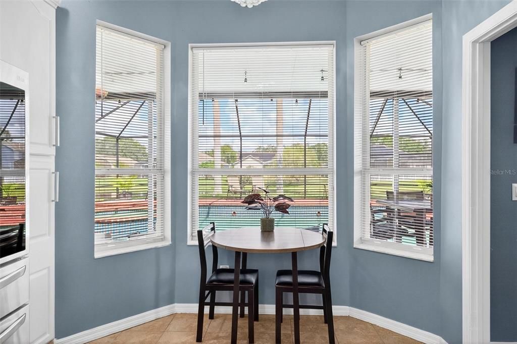 待售: $610,000 (4 贝兹, 2 浴室, 2526 平方英尺)