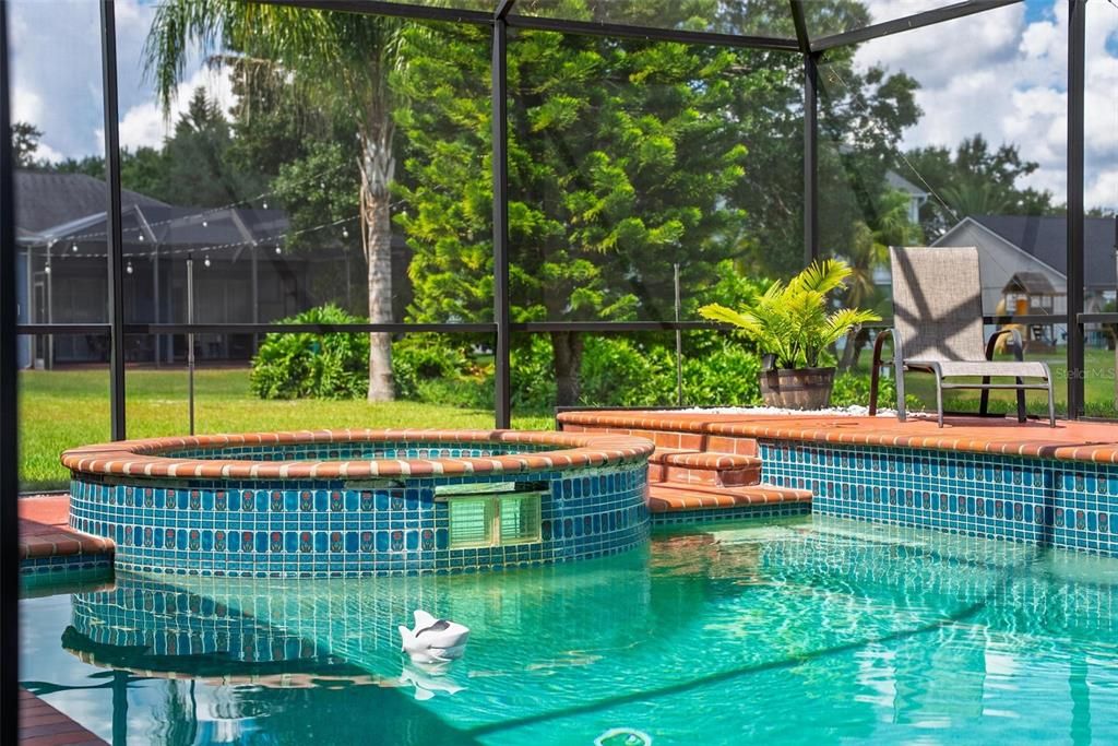 待售: $610,000 (4 贝兹, 2 浴室, 2526 平方英尺)