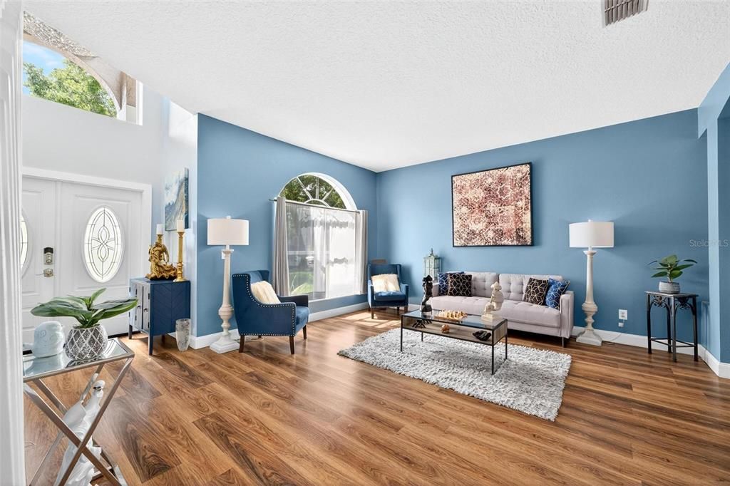 待售: $610,000 (4 贝兹, 2 浴室, 2526 平方英尺)