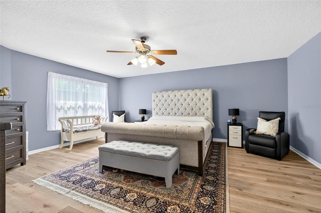 待售: $610,000 (4 贝兹, 2 浴室, 2526 平方英尺)