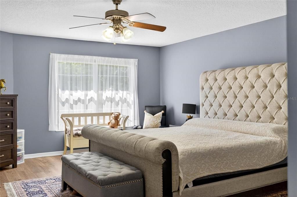 待售: $610,000 (4 贝兹, 2 浴室, 2526 平方英尺)