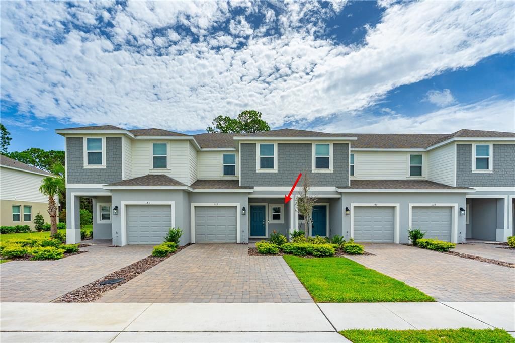 For Rent: $2,000 (3 beds, 2 baths, 1373 Square Feet)