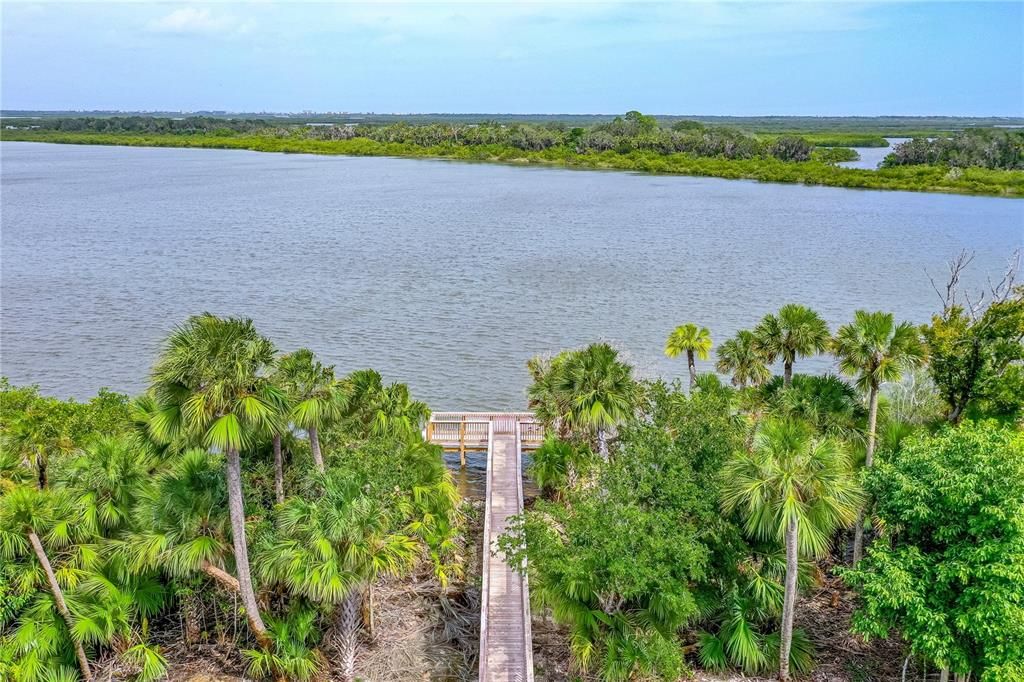 For Rent: $2,000 (3 beds, 2 baths, 1373 Square Feet)