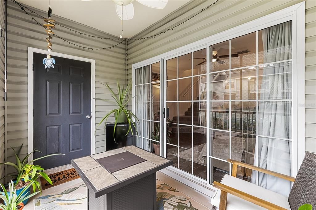 Active With Contract: $199,900 (2 beds, 2 baths, 1275 Square Feet)