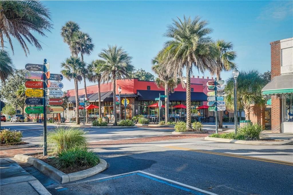 For Sale: $535,000 (3 beds, 2 baths, 2018 Square Feet)